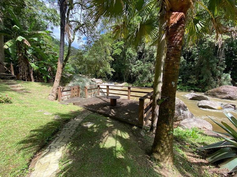 Lumiar Chale Colonial Lareira Deck Para Beira Rio Particular E Reservado Area De Lazer Pertinho Centro Do Bairro Екстериор снимка